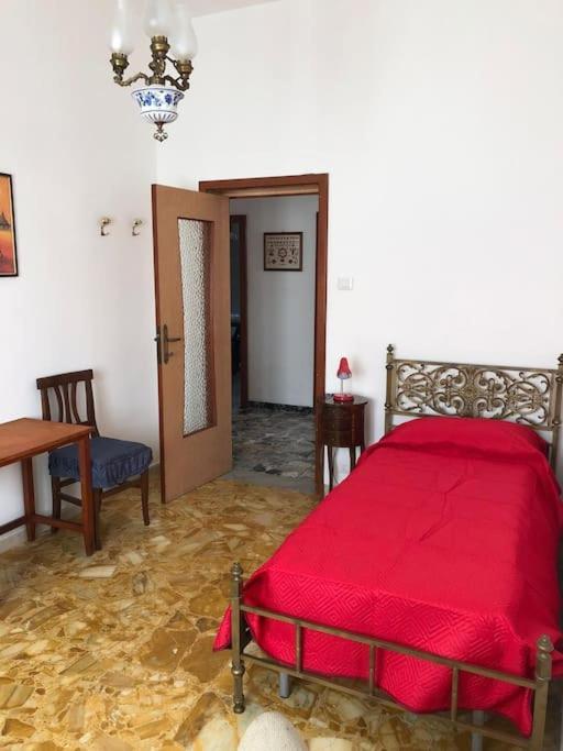 Casa Indipendente Zona Centrale Ла-Маддалена Экстерьер фото