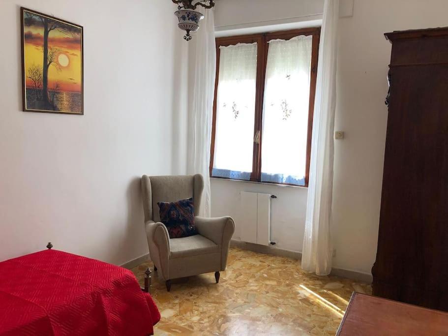 Casa Indipendente Zona Centrale Ла-Маддалена Экстерьер фото
