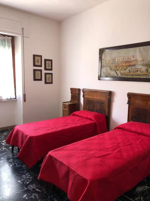 Casa Indipendente Zona Centrale Ла-Маддалена Экстерьер фото