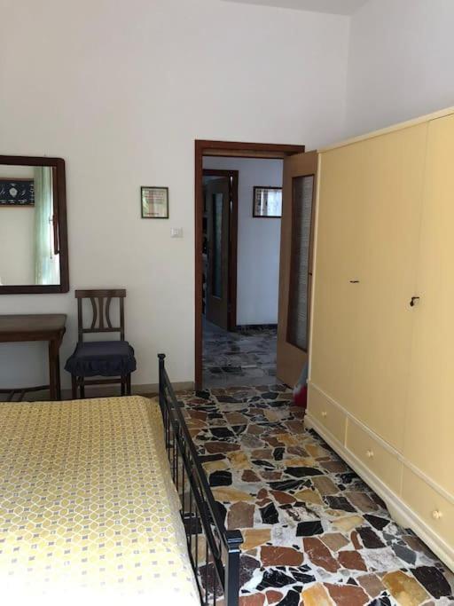 Casa Indipendente Zona Centrale Ла-Маддалена Экстерьер фото