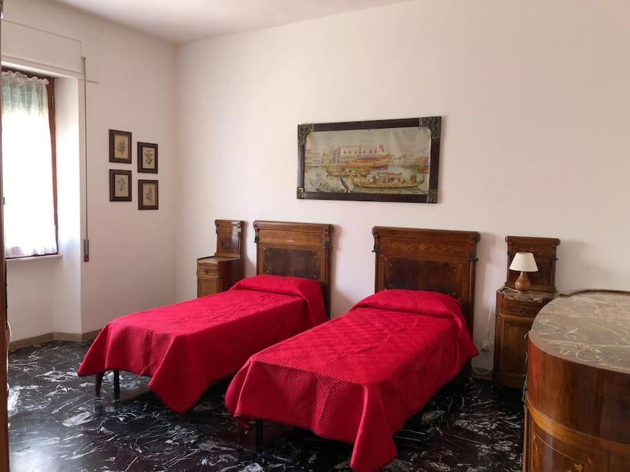 Casa Indipendente Zona Centrale Ла-Маддалена Экстерьер фото