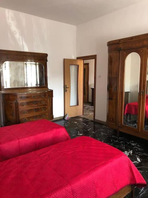 Casa Indipendente Zona Centrale Ла-Маддалена Экстерьер фото